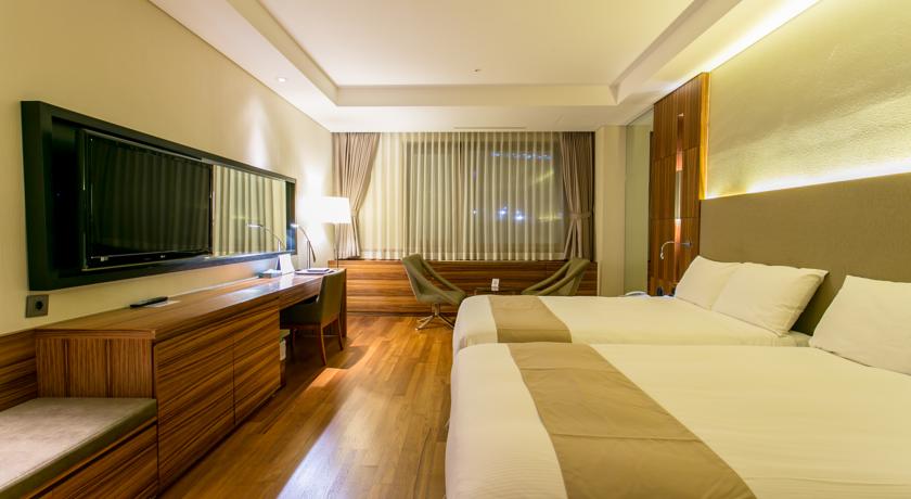 Pacific Hotel